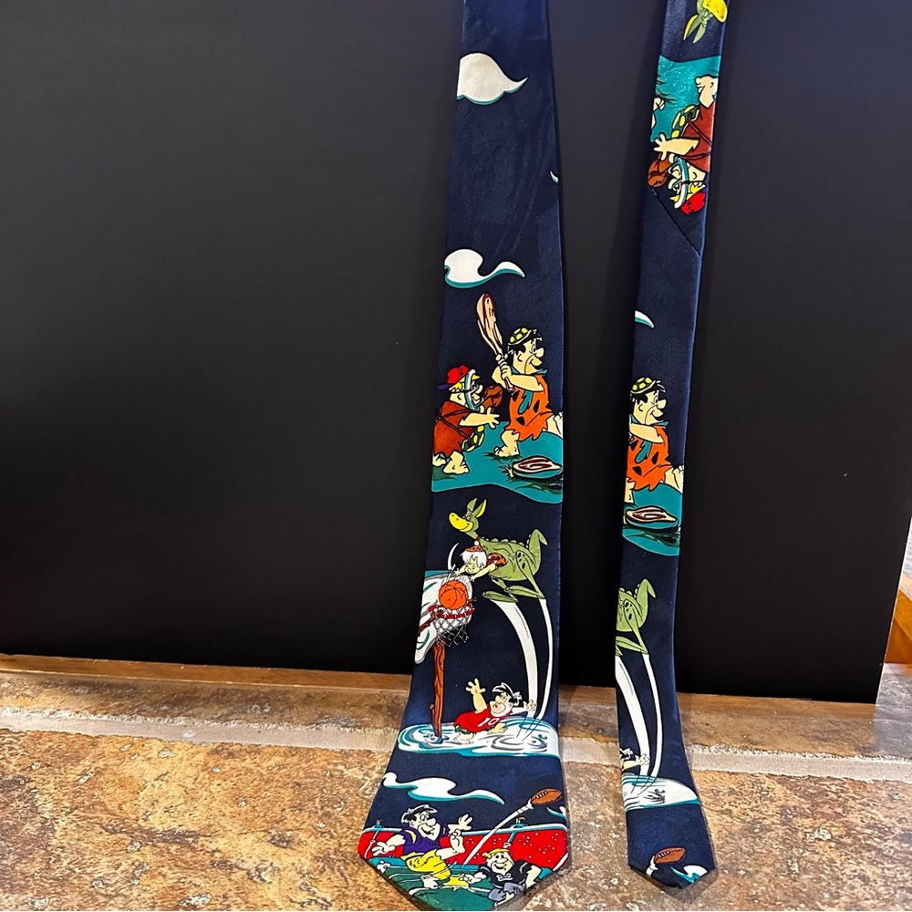 Vintage Hanna Barbera Flinstones neck tie 1993